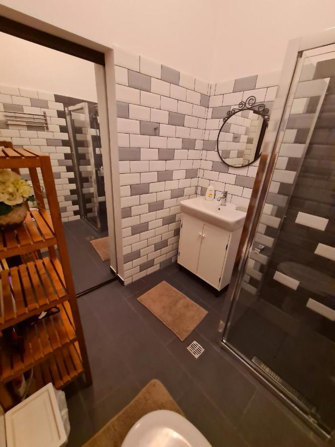 Zig Zag Apartment 4- Old Town Констанца Екстер'єр фото
